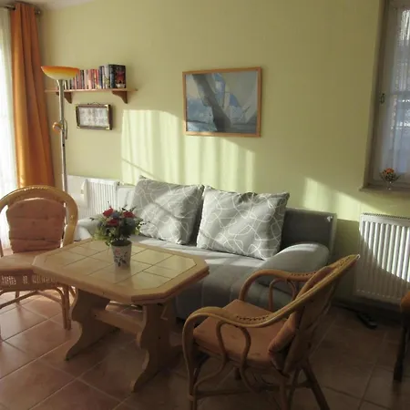Διαμέρισμα Sonnige Ferienwohnung In Mit Terrasse, Grill Und Garten